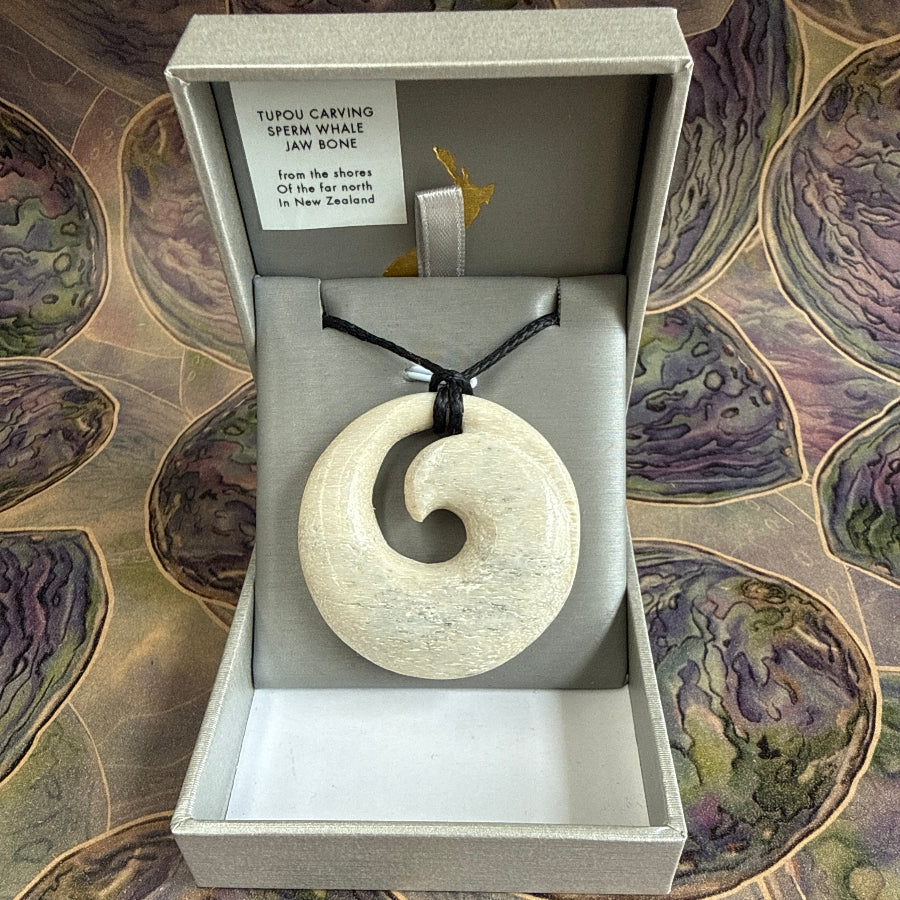 Koru Whale Bone Necklace 46mm
