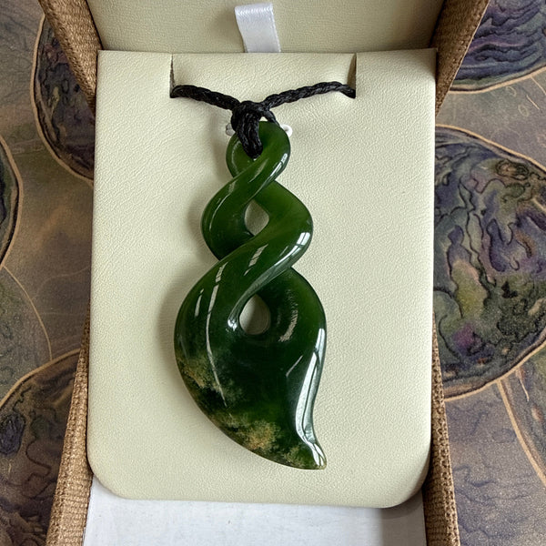 Te Wahi Pounamu Double Pikorua (Twist with flick) 50m