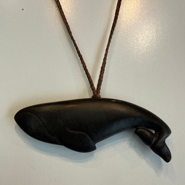 Tōhora Argillite (Southern Right) Carved Necklace