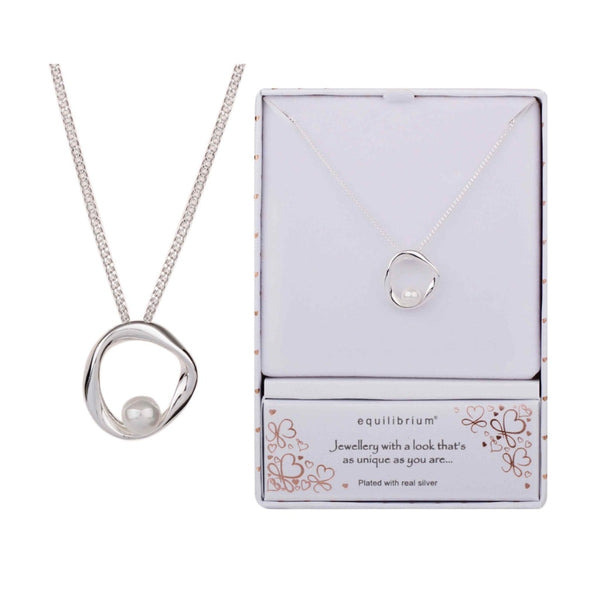 Freshwater Pearl Loop Necklace