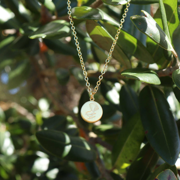 Round Fantail Necklace