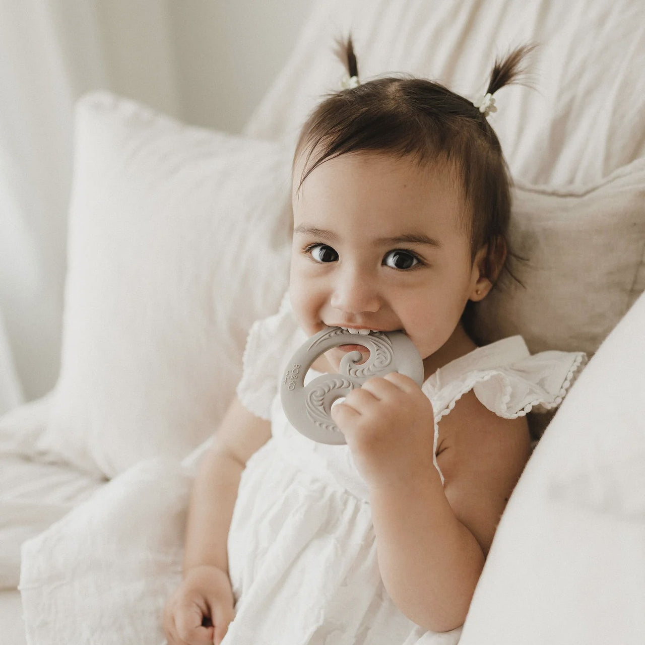Koru Teether