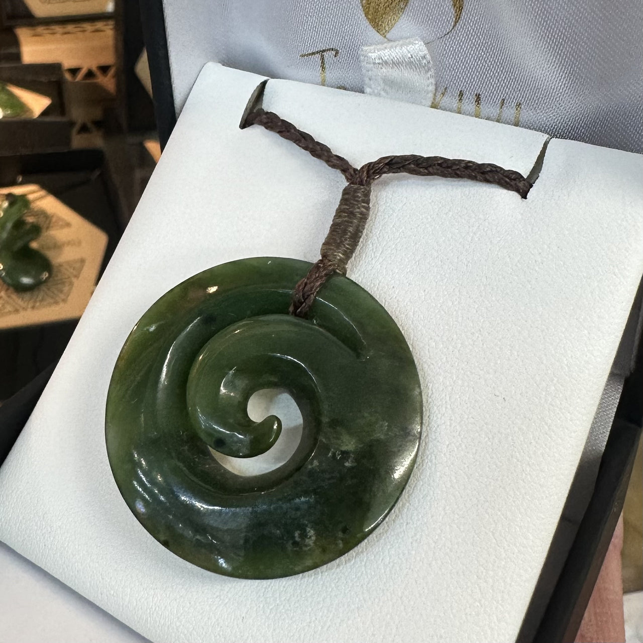 Te Wahi Pounamu Closed Circle Koru